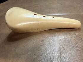 Diamondback Db-33 Vintage Beige Bike Saddle