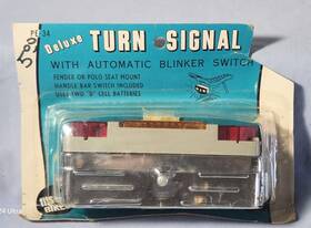 Dorcy Pe-34 Vintage Deluxe Turn Signal Fits All Bicycles - New Unopened Package