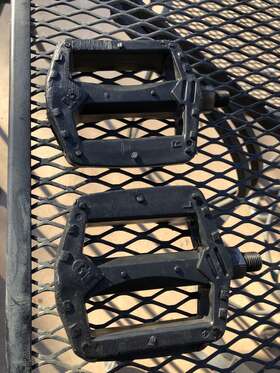 Nw-46 Dyno Vintage Mid School Bmx Gt 1/2 Pedals