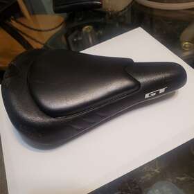 Gt15 Gt Bicycles Seat Old School Bmx Padded Mid Viscount Saddle Performer