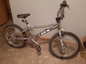 Yc00002028 Gt Bicycles Freestyle Bmx Pro Performer All Original Seat Crank Pedals Tires/rims Etc