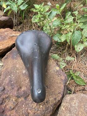 Ft44 Ideale Leather Saddle Made In France Very Comfortable With Extra Badge
