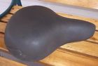P-1000-57b Persons Vtg Usa Black
