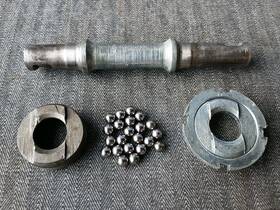 16go Raleigh 1969 Sports Bottom Bracket Set 26 Inch 3 Speed Lightweight Bicycle