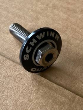 Gt04590 Schwinn 1 1/8 Bolt And Cap Nice Mid Vintage Bmx