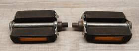 K1049 Schwinn Vintage 70s Approved Black Rubber Block Pedals 1/2ftft Pair
