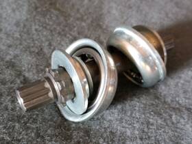 Shimano Bb-mx60 Vintage 1980s Dx Bottom Bracket Old School Bmx Racing Rare Cranks