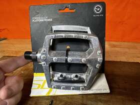 41559 Sunlite Nos Mx Bmx Platform Pedals Alloy Crmo Axle 9/16 Silver Pair