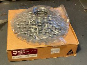 Suntour Cs-ap00-s7u Vintage Nos Accushift Ap 12-32t 7s Cassette Cogs Silver Nib