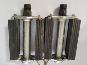7946 Wald Vintage Nos Black Pedals 9/16 Inch