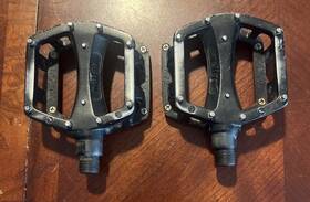 Lu-204 Wellgo Mid School Mini Platform Pedals Bmx 9/16 Inch Black - Used