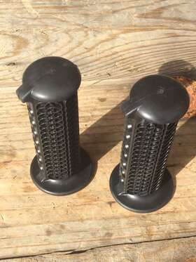 Wcc-02 Winners Circle 1980s Handlebar Grips Usa Os Bmx Black Minty Rl Gt Dg Se