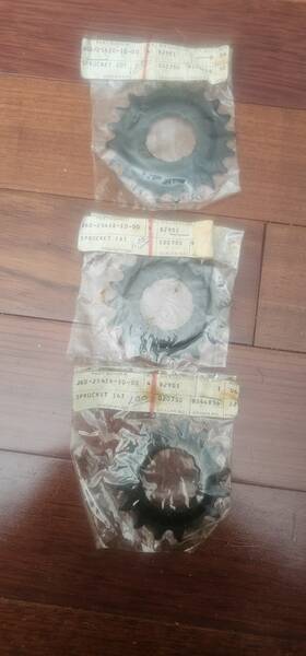Yamaha 20t-18t-16t Lot 3 Moto Bike Rear Wheel Sprocket 1974-1976 New Old Stock