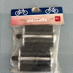 Wald 7946 Vintage 1980 Bicycle Pedals With Reflectors 9/16. Fixed Price $30.99.