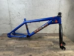 Trek Vert 1 Bmx Bike Frame And Fork Mid School. Fixed Price $199.00.
