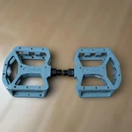 Wellgo LU-A8 Flat Pedals Blue Indicators Cycling Accessories New. Fixed Price $57.05.