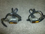 Vntg Shimano PD-1055 Pedals Toe Straps, Clips & Cat Eye Reflectors Road Bike. Fixed Price $79.99.