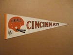 Nfl Cincinnati Bengals Vintage 1979-80 2 Bar Helmet Football Pennant. Fixed Price $32.00.