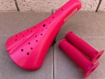 Viscount Dominator "old School Bmx" Hard Shell Red Seat With Grips Gt Dyno. Fixed Price $38.90.