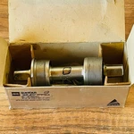 Nos Vintage Suntour Xc Pro Wtb Grease Guard Square Taper Bottom Bracket 125MM. Fixed Price $294.99.