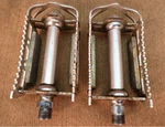 Mks QR-K1 Road Quill Pedals 9/16 Touring C Asual Riding. Fixed Price $19.99.