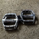 Pedal Flat VP565. Fixed Price $34.99.