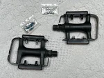 Wellgo MO85 Bike Pedals Shimano Box Tpp 4035 Cateye RR-1 Reflectors. Fixed Price $9.98.