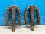 Vintage Wellgo LU-472 Atb Mountain Bike Bmx 9/16" Pedals Built Reflectors. Fixed Price $16.95.
