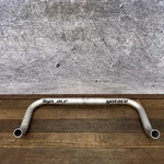 Syntace Stratos Bullhorn Base 26.0 Mm Clamp Pursuit Handlebar 235G Silver. Fixed Price $41.39.
