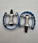 ( 2 Pieces ) Wellgo Pedals LU-393 Retro Bicycle Parts 95MM/100MM. Fixed Price $71.40.